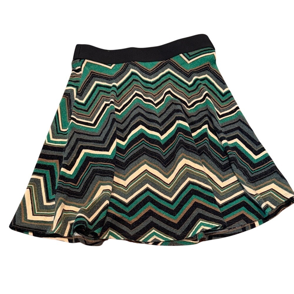 Karen Kane Chevron Knit Flare Skirt Elastic Waist Size Sm‎ Cozy